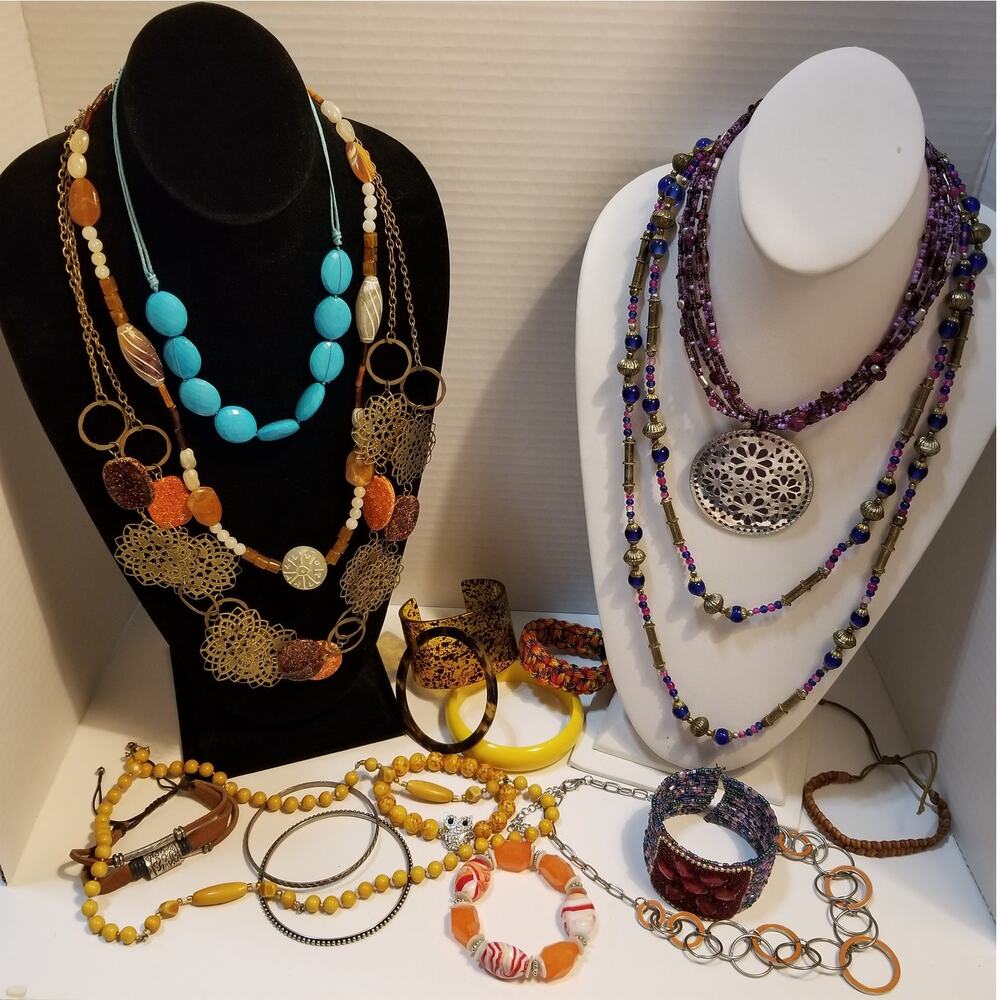 Nineteen piece lot of necklaces and bracelets 8- necklaces and 11- bracelets